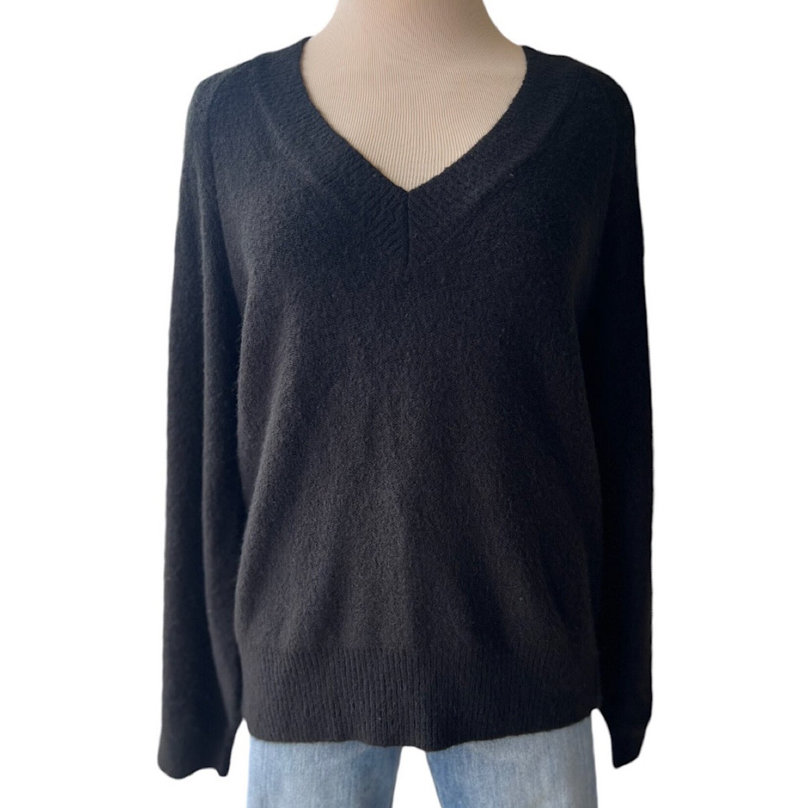 Long Sleeve V-Neck Sweater