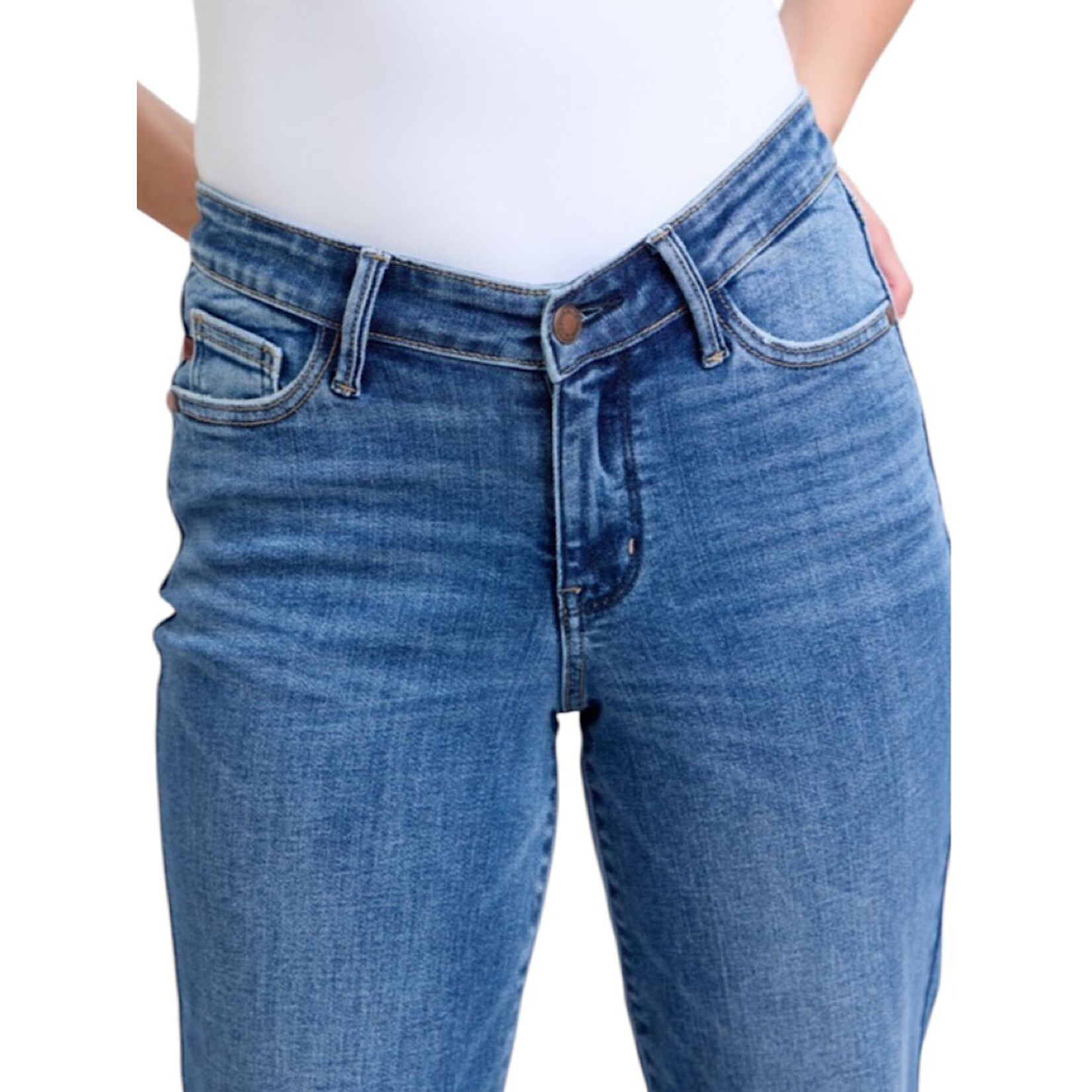 Judy Blue JB82623 HW V-Front WB Vintage Wash Straight Fit Jeans