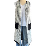 POL Black & White Striped Sleeveless Cardigan Size Medium-RF