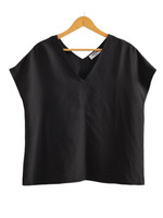 Black Woven V-Neck S/S Tunic Top