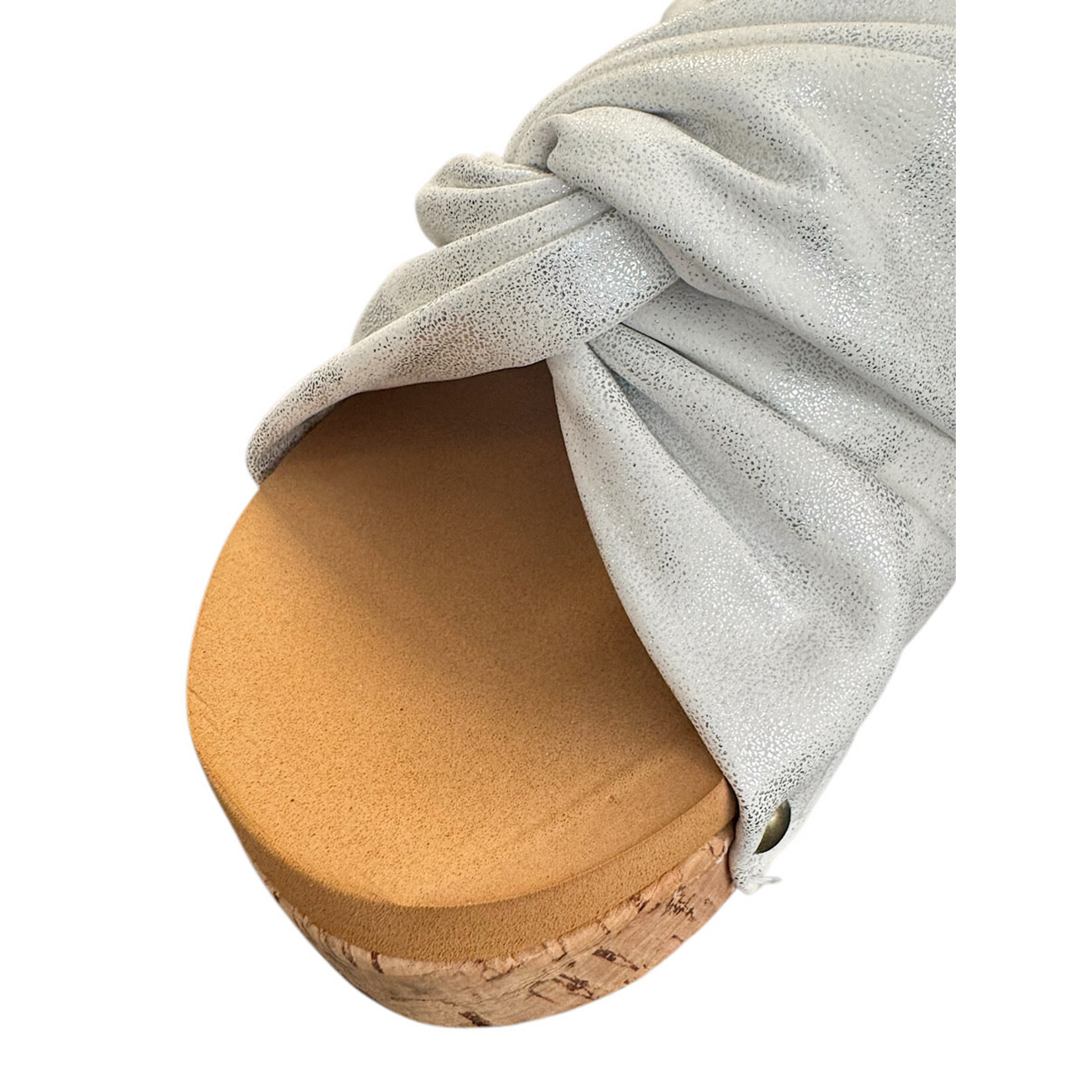 Corky's Cheerful White Wedge