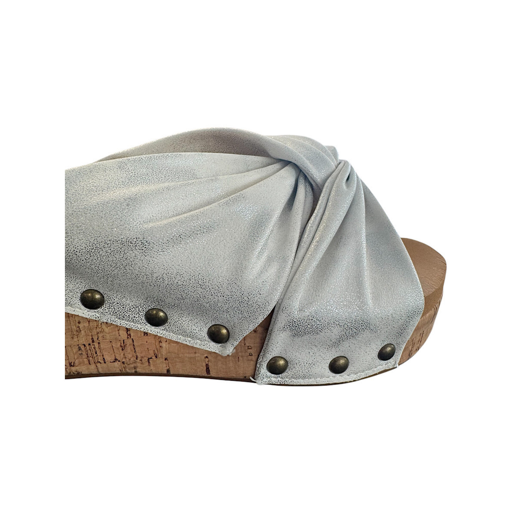 Corky's Cheerful White Wedge