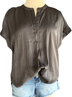 Old Navy Carbon Gray Satin Short Sleeve Blouse Size Medium -RF