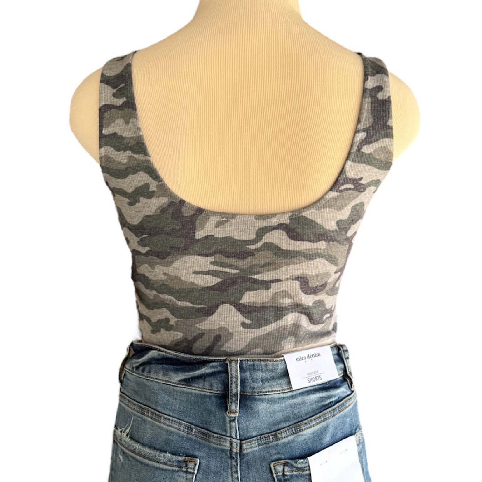 She + Sky Green Camo Cropped Tank Size Small -RF