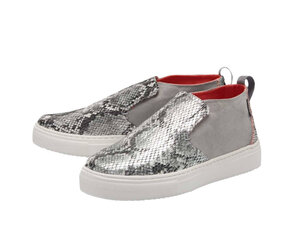 peytonです。 Women's Hey Dude, Wendy Slip-On ‐ Peltz Shoes