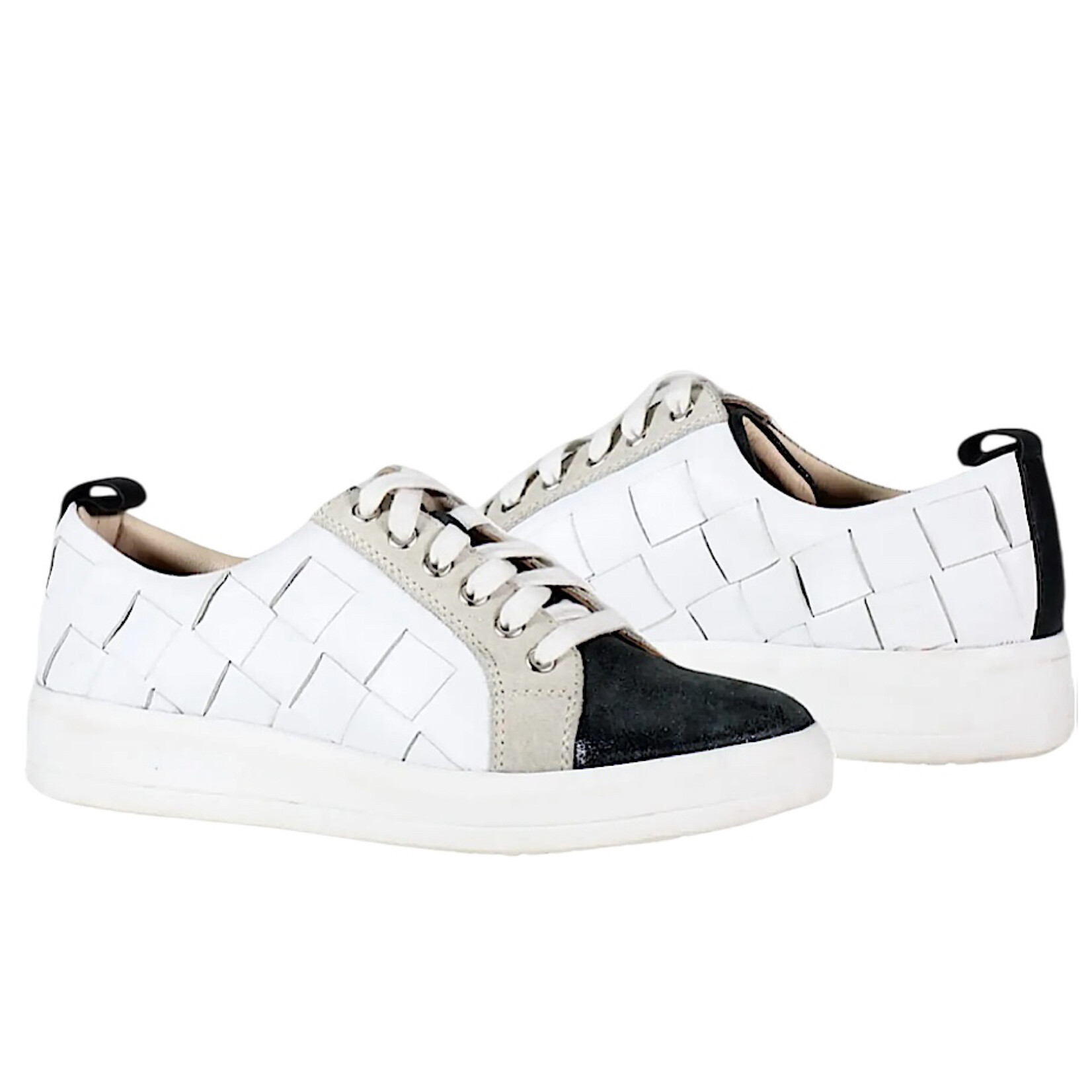 Yuli Ana Black and White Leather Sneaker