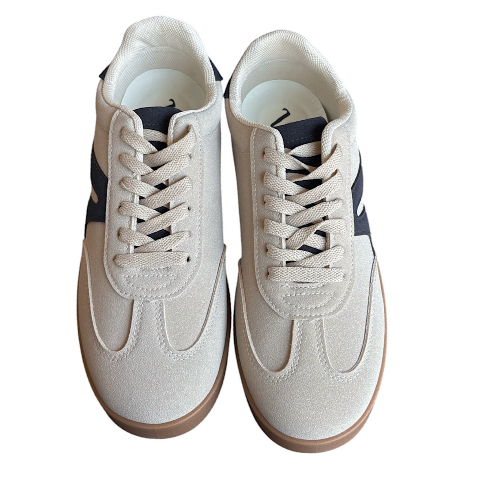 Very G Retro Beige Sneaker
