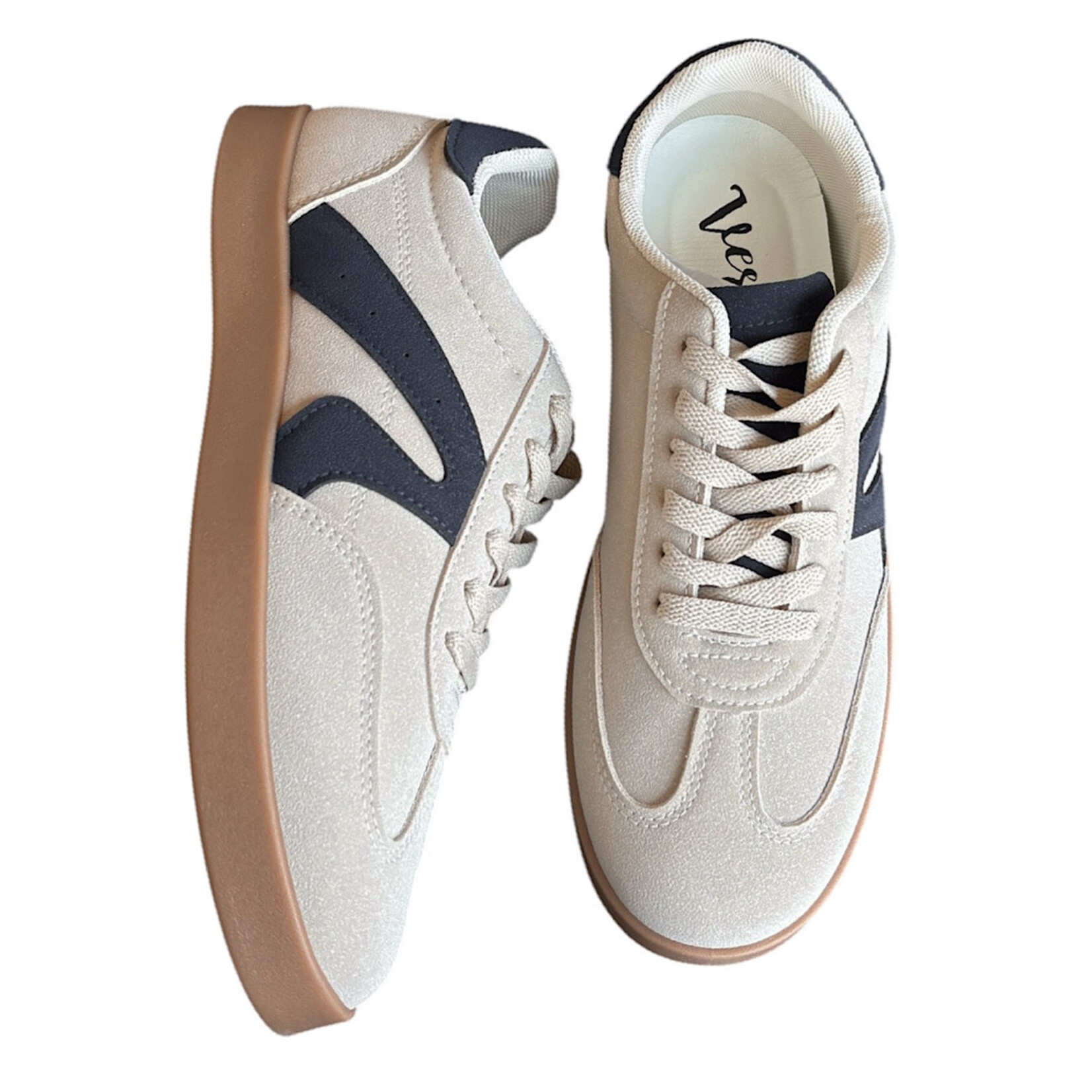 Very G Retro Beige Sneaker