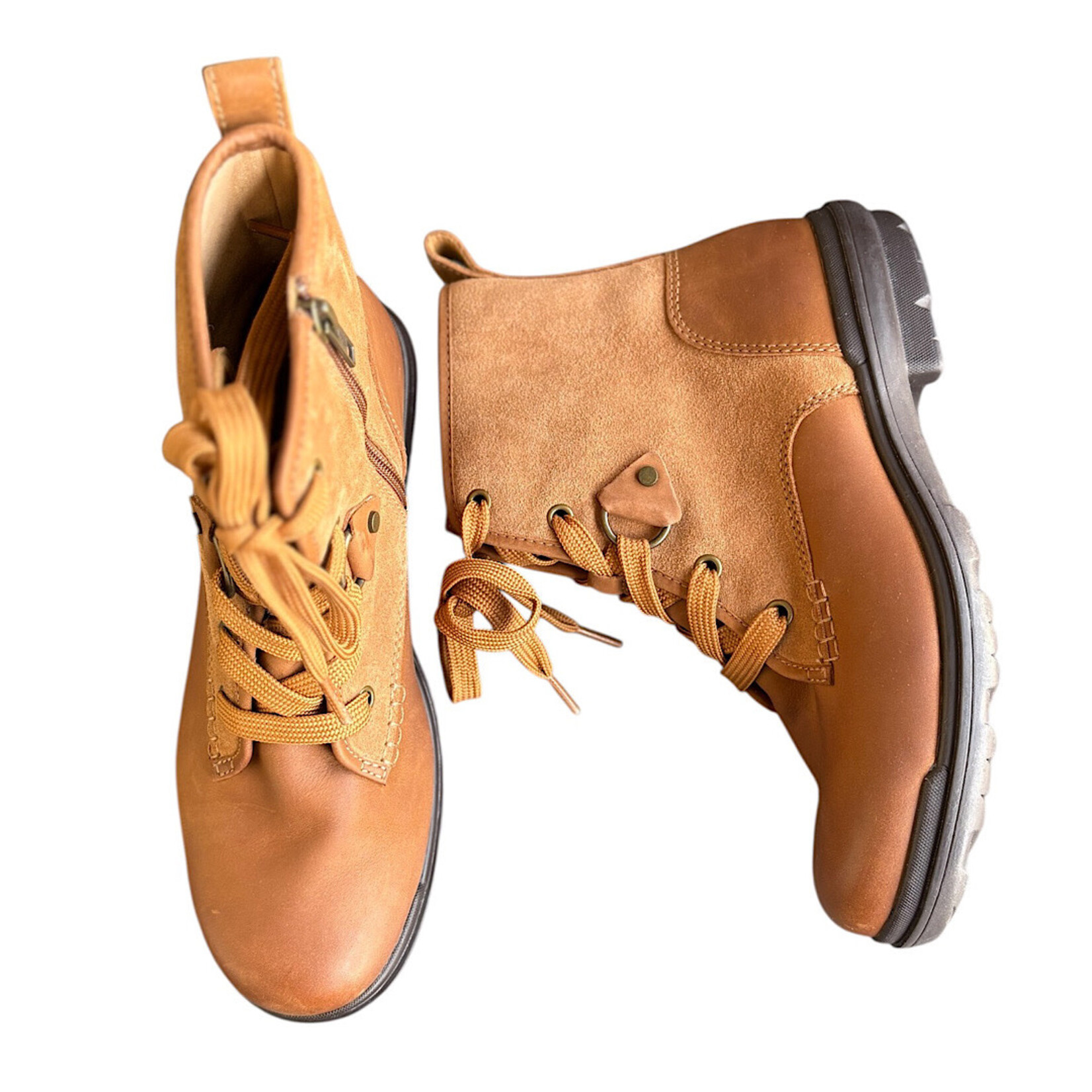 UGG Honey Hapsburg Hiker Boot Size 8.5-RF