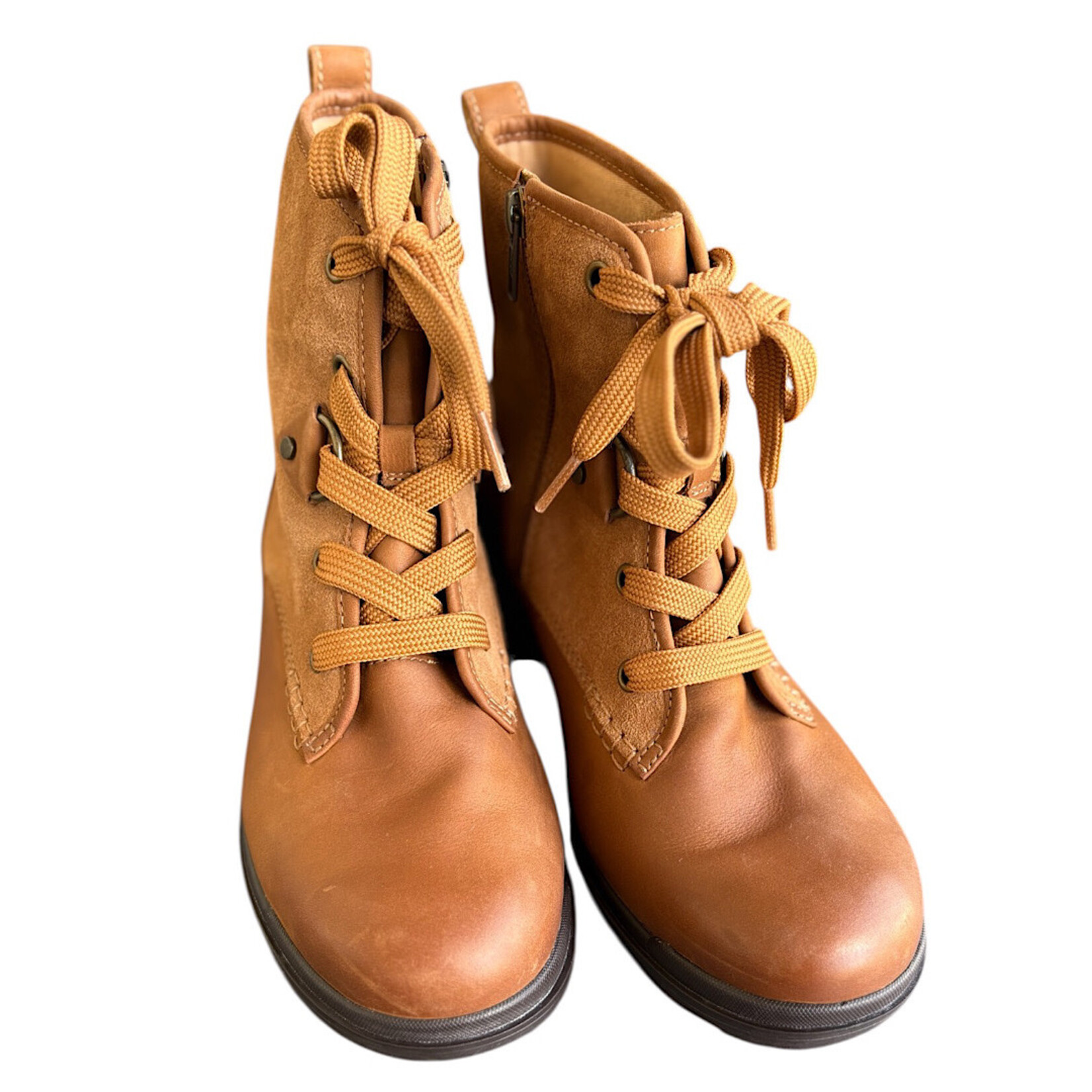 UGG Honey Hapsburg Hiker Boot Size 8.5-RF