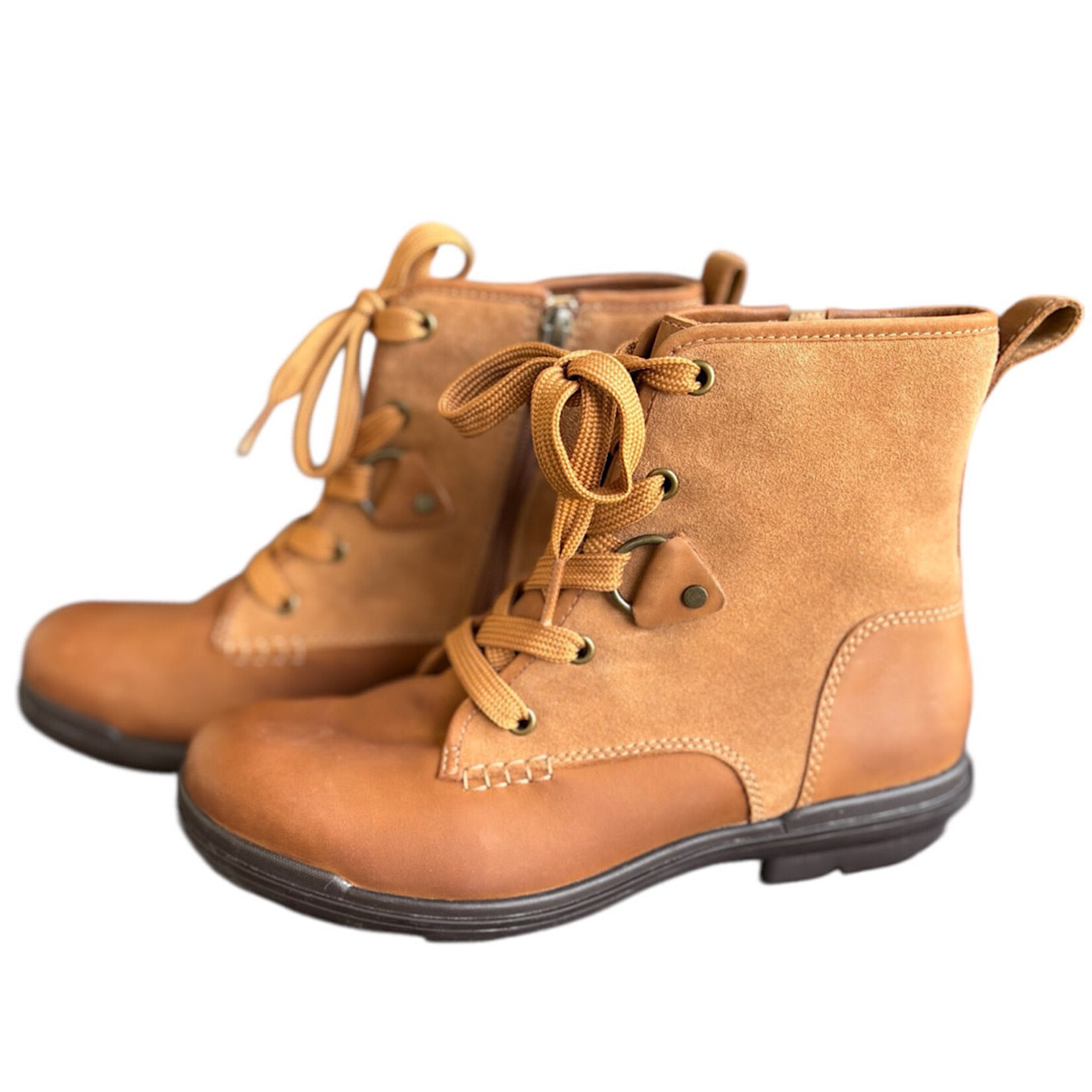 UGG Honey Hapsburg Hiker Boot Size 8.5-RF