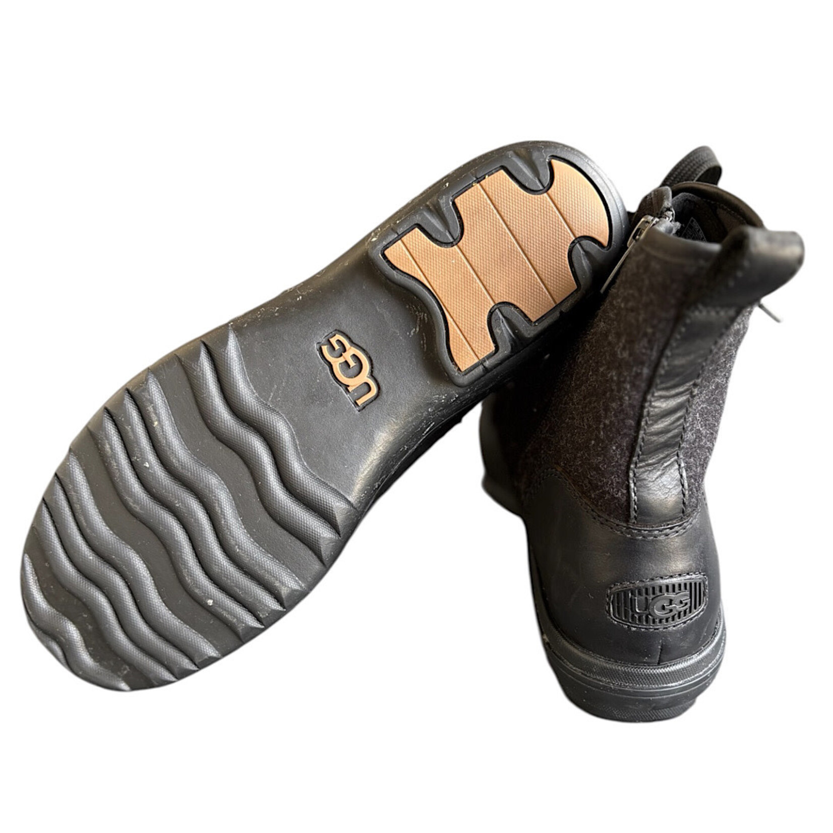 UGG Black Hapsburg Hiker Boot Size 9-RF