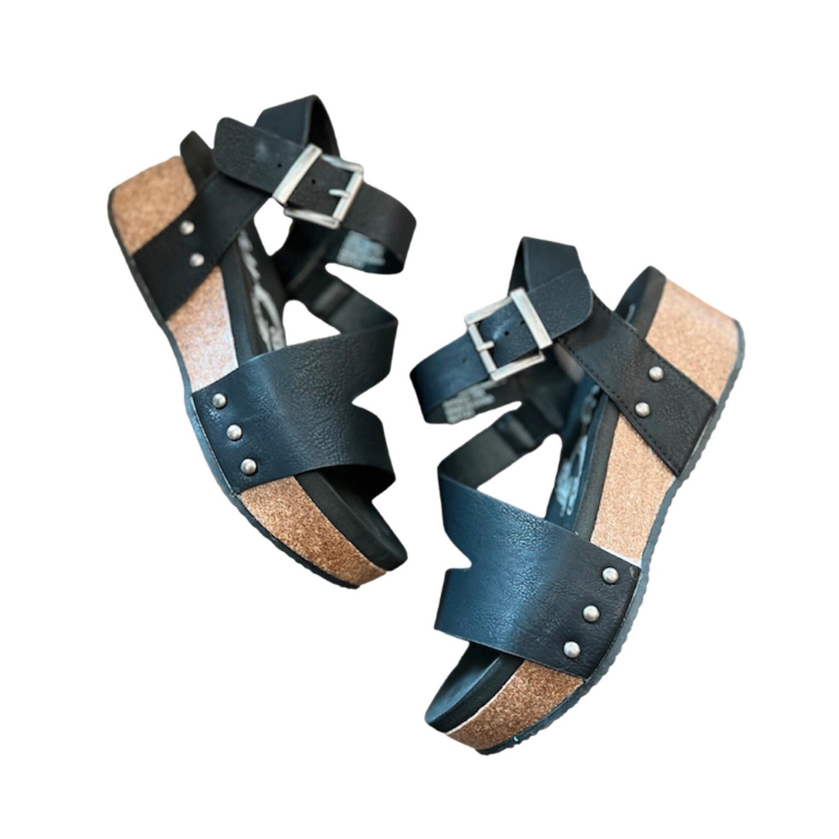 Very G Shayne Black Wedge