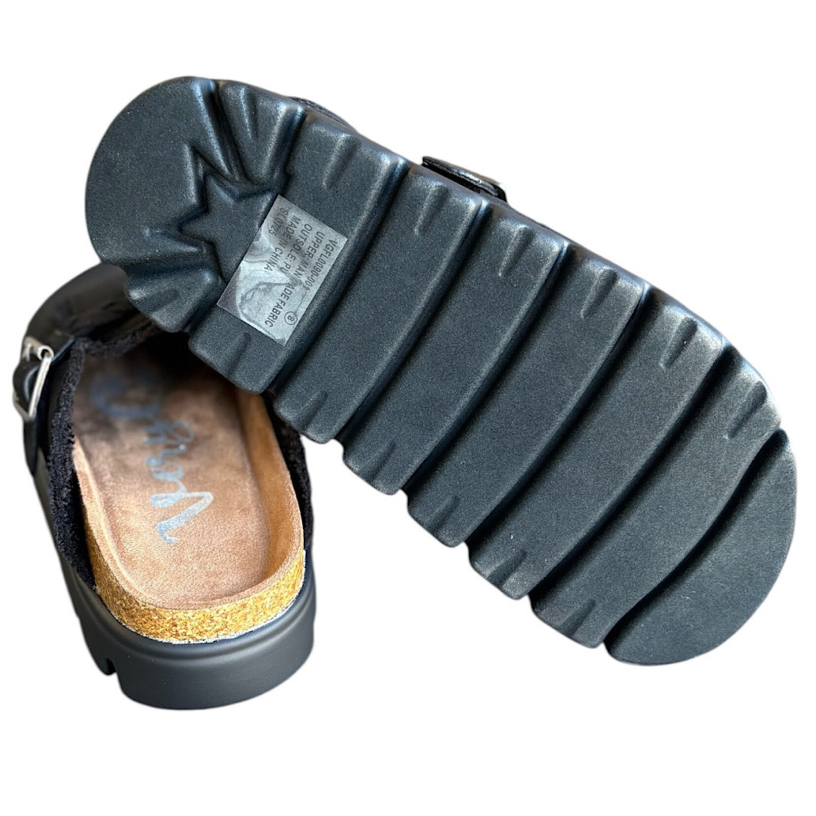 Very G Cali Black Slip On Mule