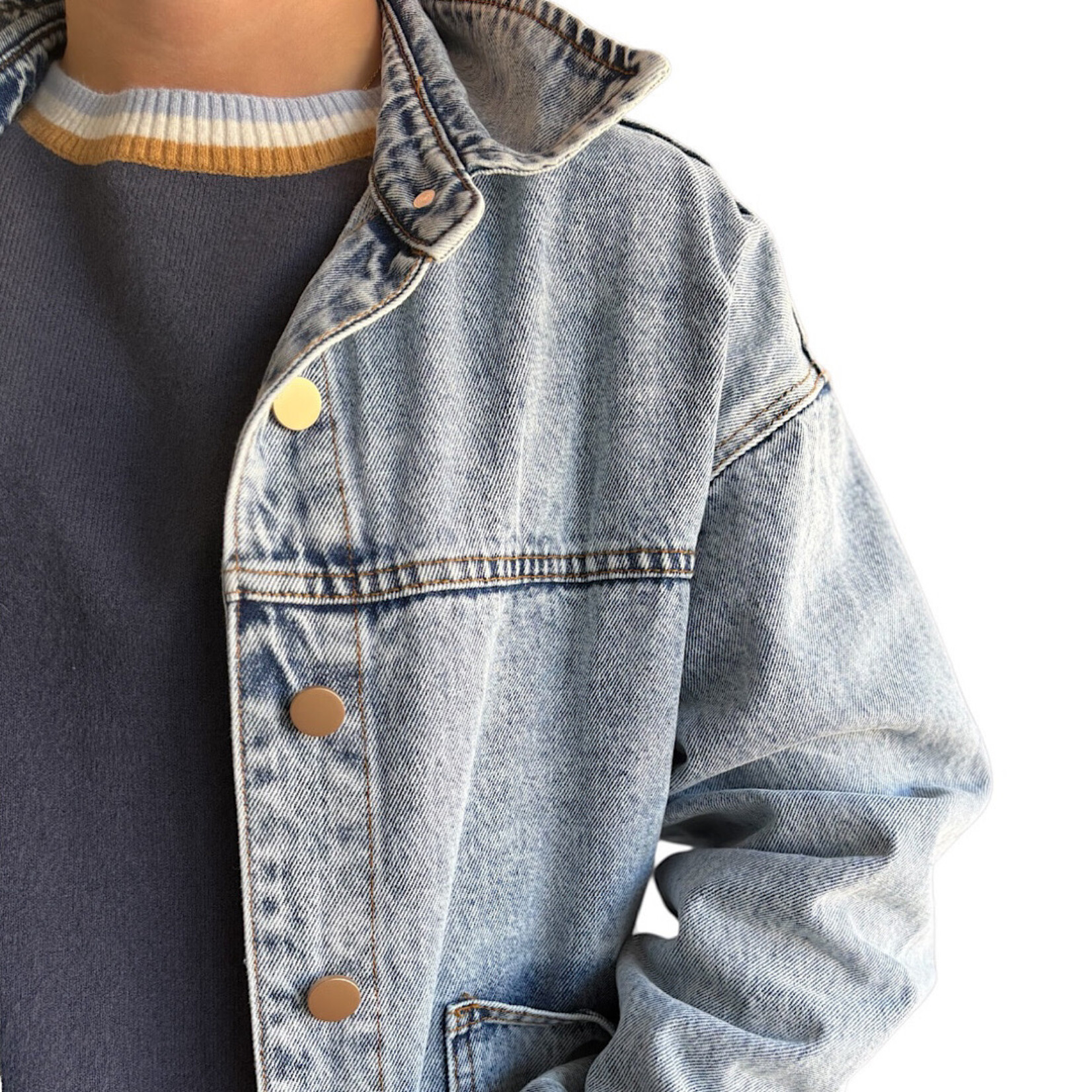 Light Vintage Denim Jacket With Square Pocket