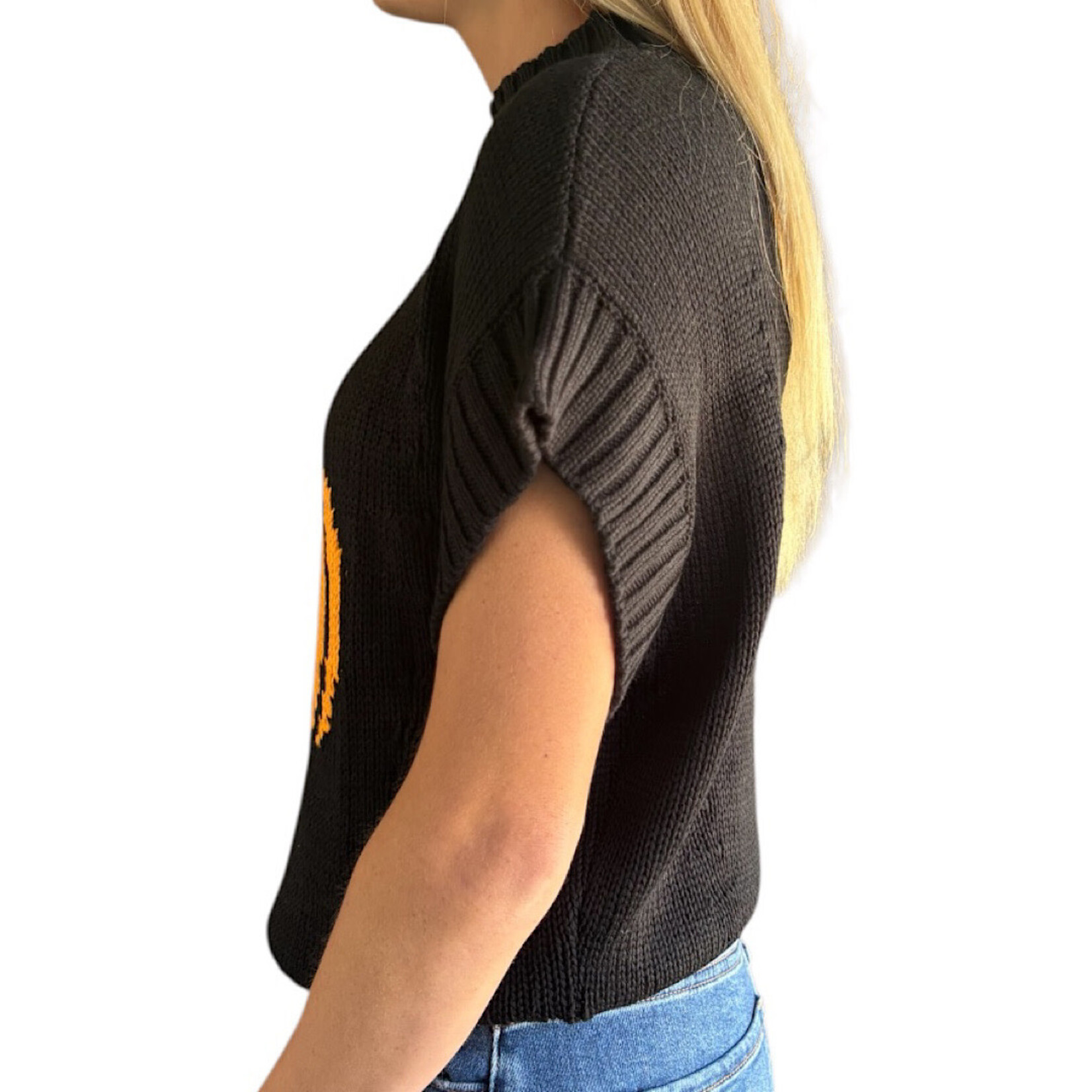Black Sleeveless Sweater with Pumpkin