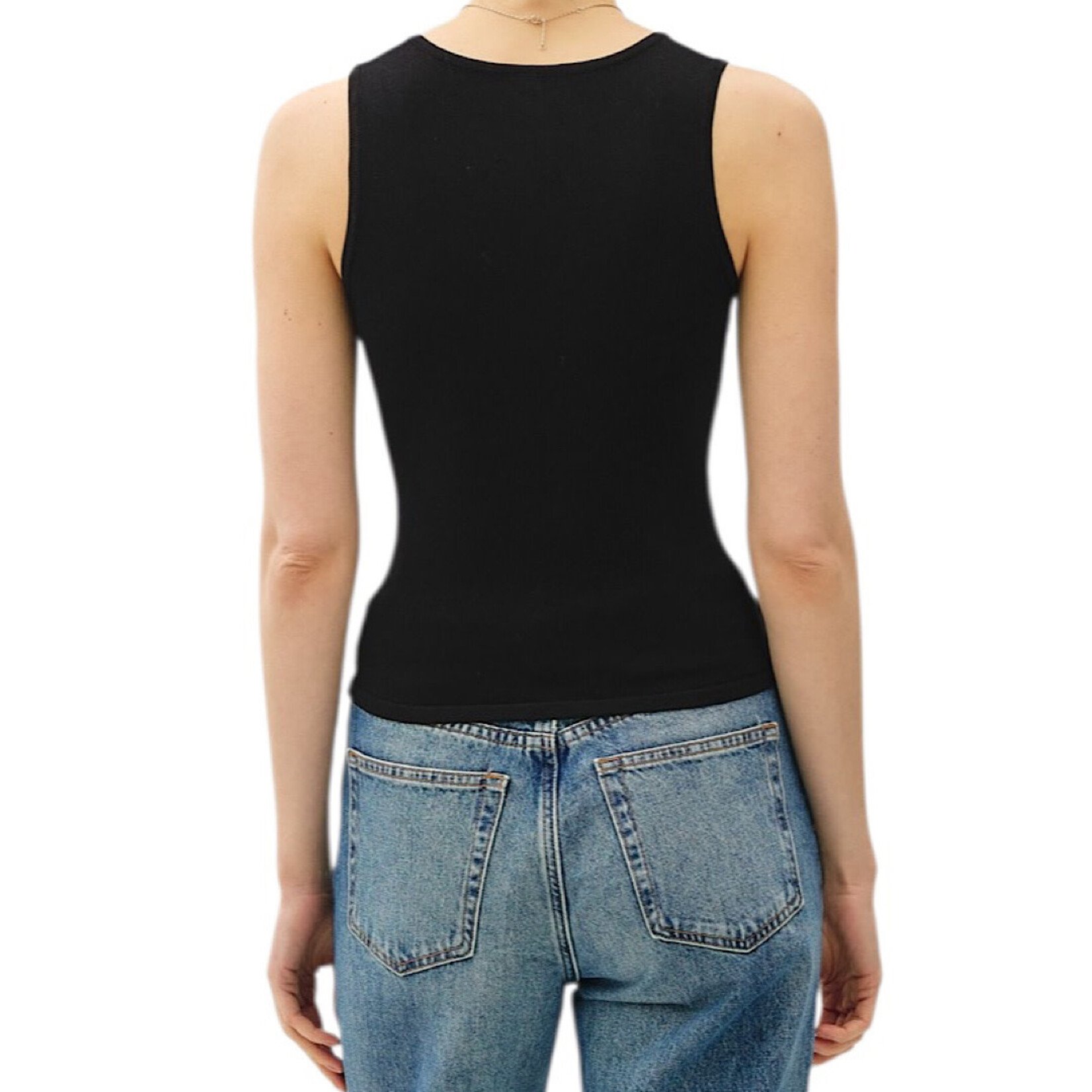 Black Round Neck Cropped Tank