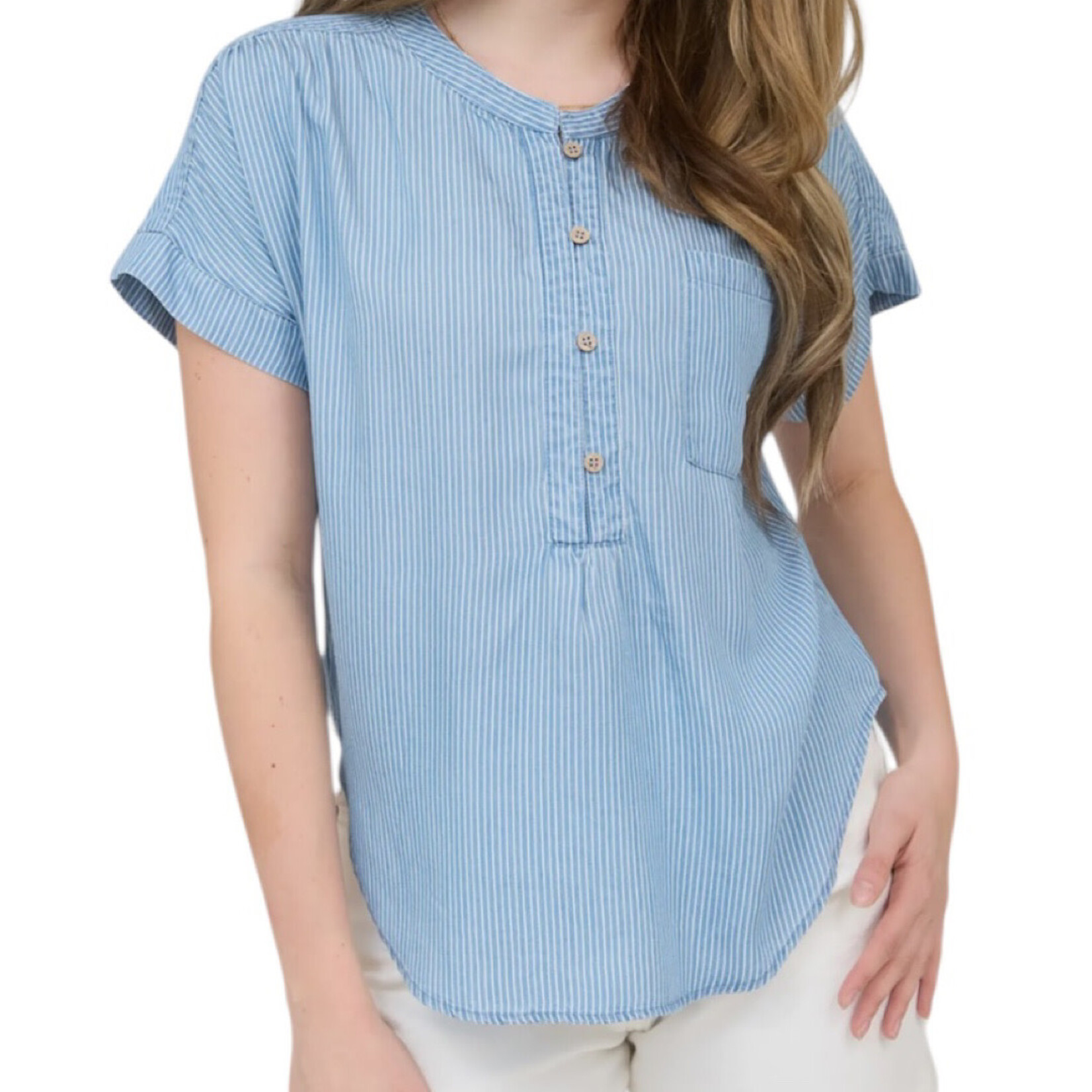 Curvy Chambray Pinstripe Short Sleeve Top with Chest Pocket