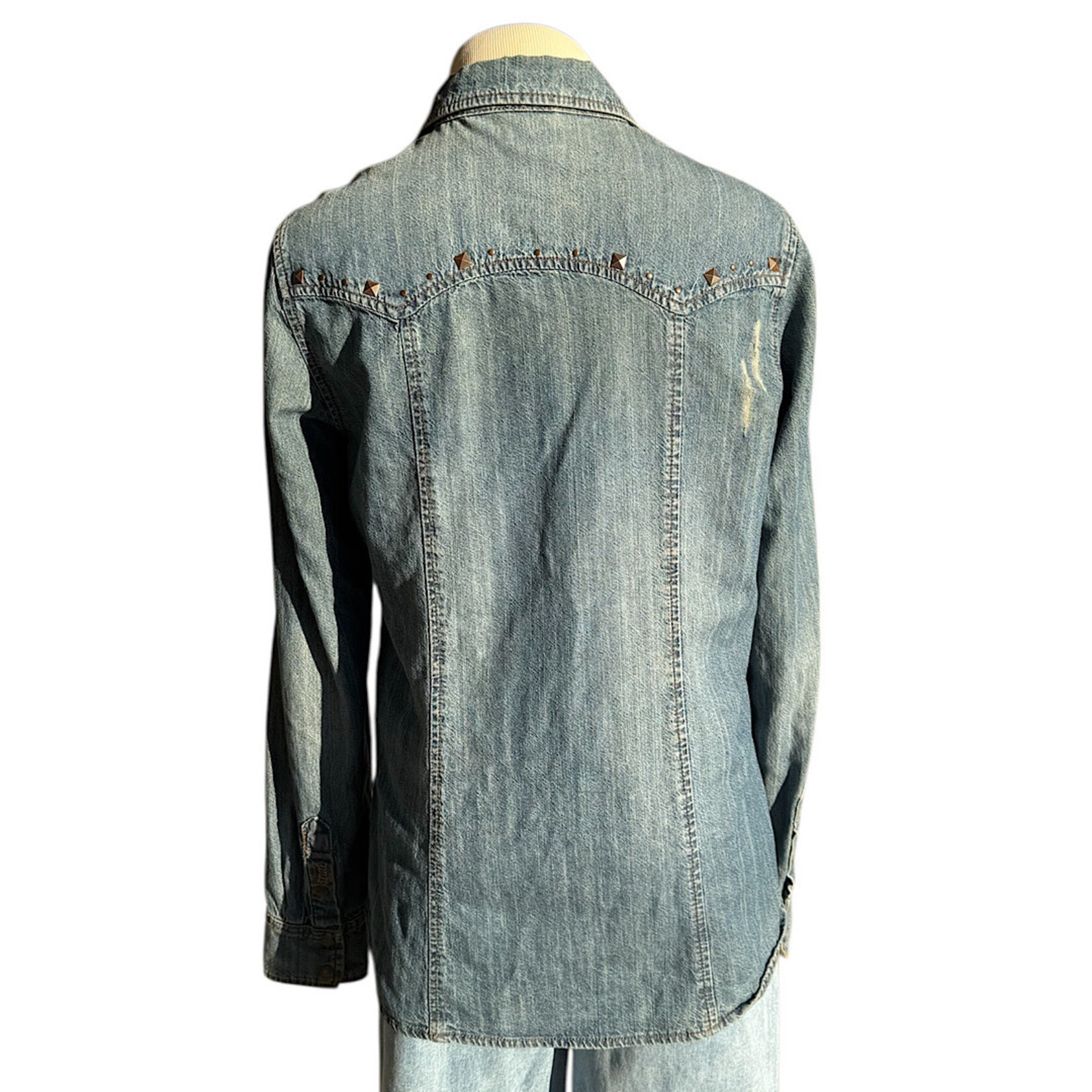 Cruel Long Sleeve Denim Button Down Size Large -RF