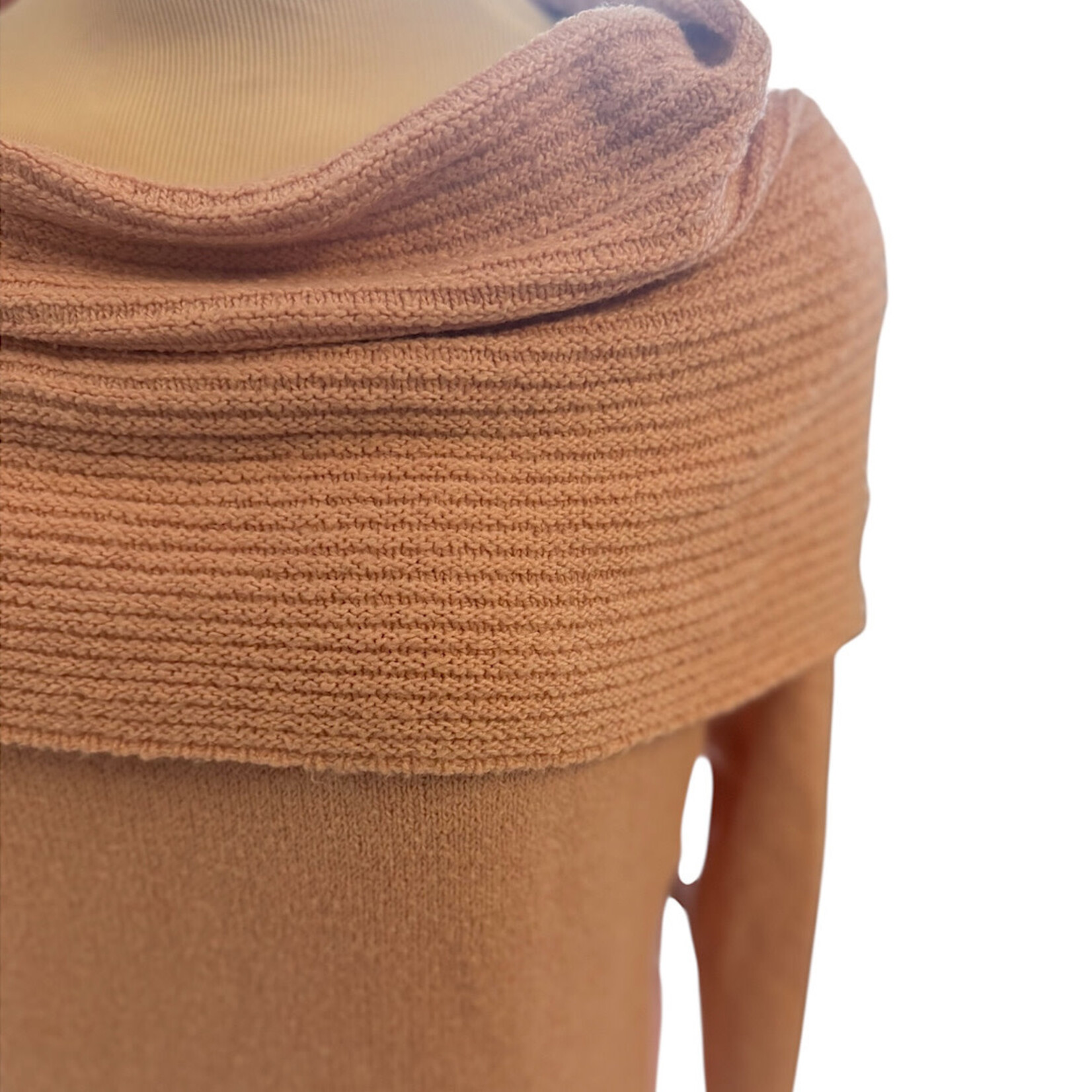 Rose Pink Round Neck Dress Size Medium-RF