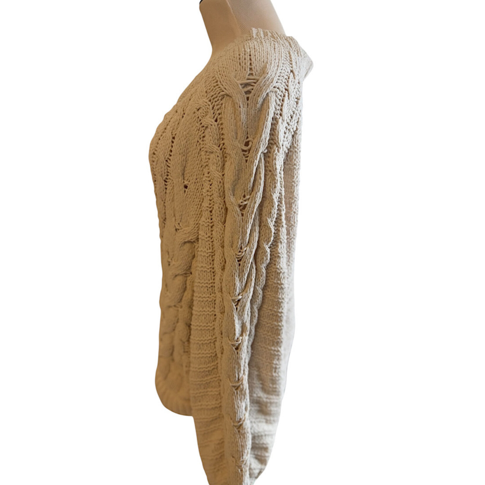 Cream Ribbed Knit Long Sleeve Sweater Size Medium- RF