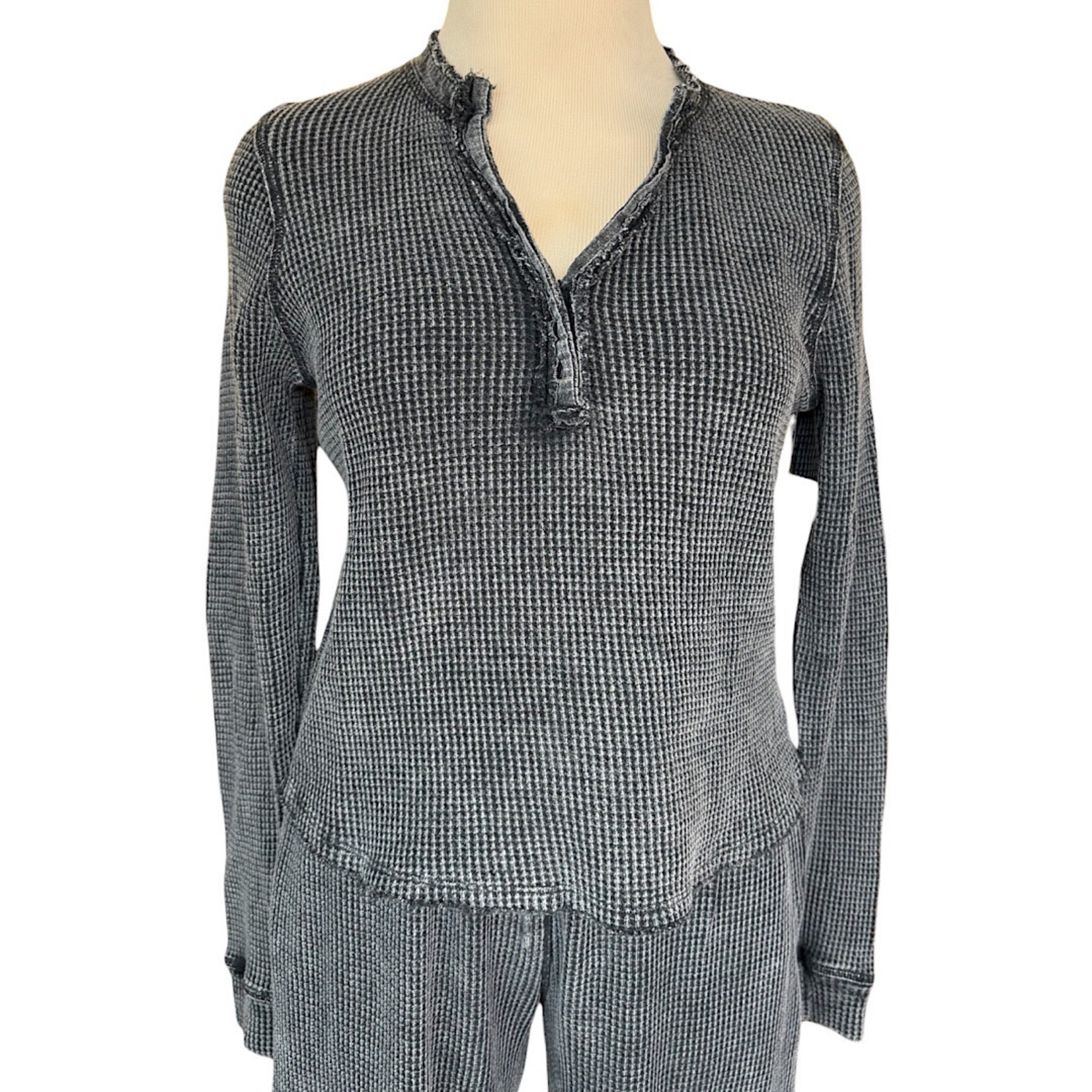 Mono B Black Mineral Wash Waffle Knit Long Sleeve Top Size Small-RF