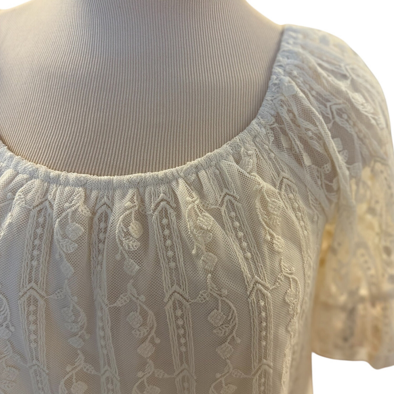 Cream Crochet Blouse Size Small-RF
