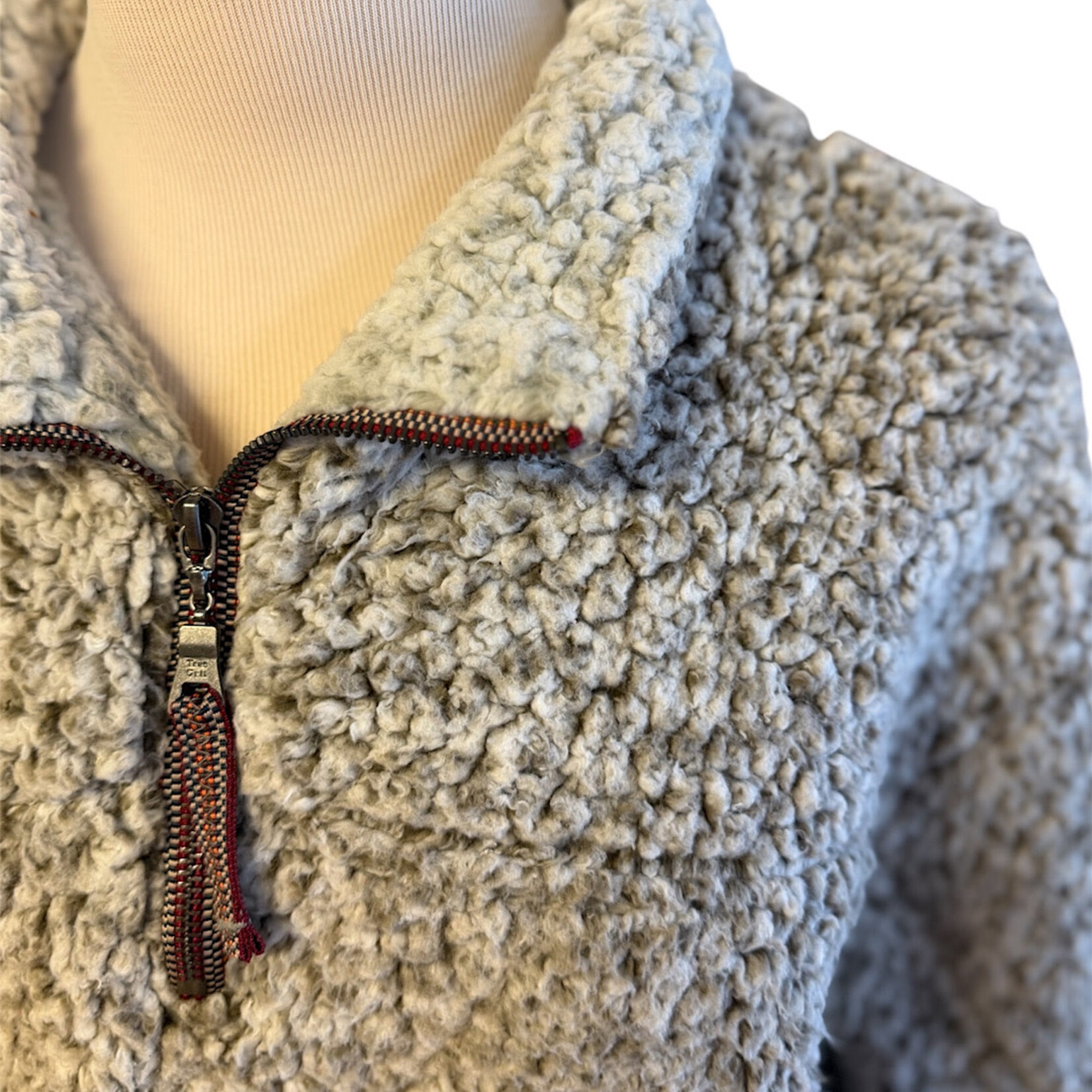 True Grit Brown/ Cream Mix Sherpa Long Sleeve Pullover Size Medium- RF