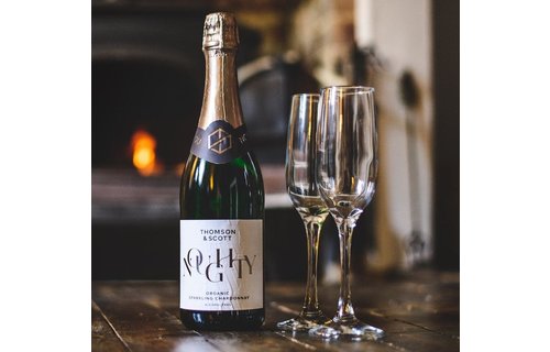 Noughty Sparkling White