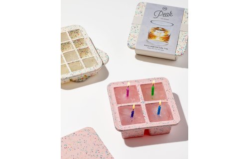 W&P Peak Everyday Ice Tray - Speckled White