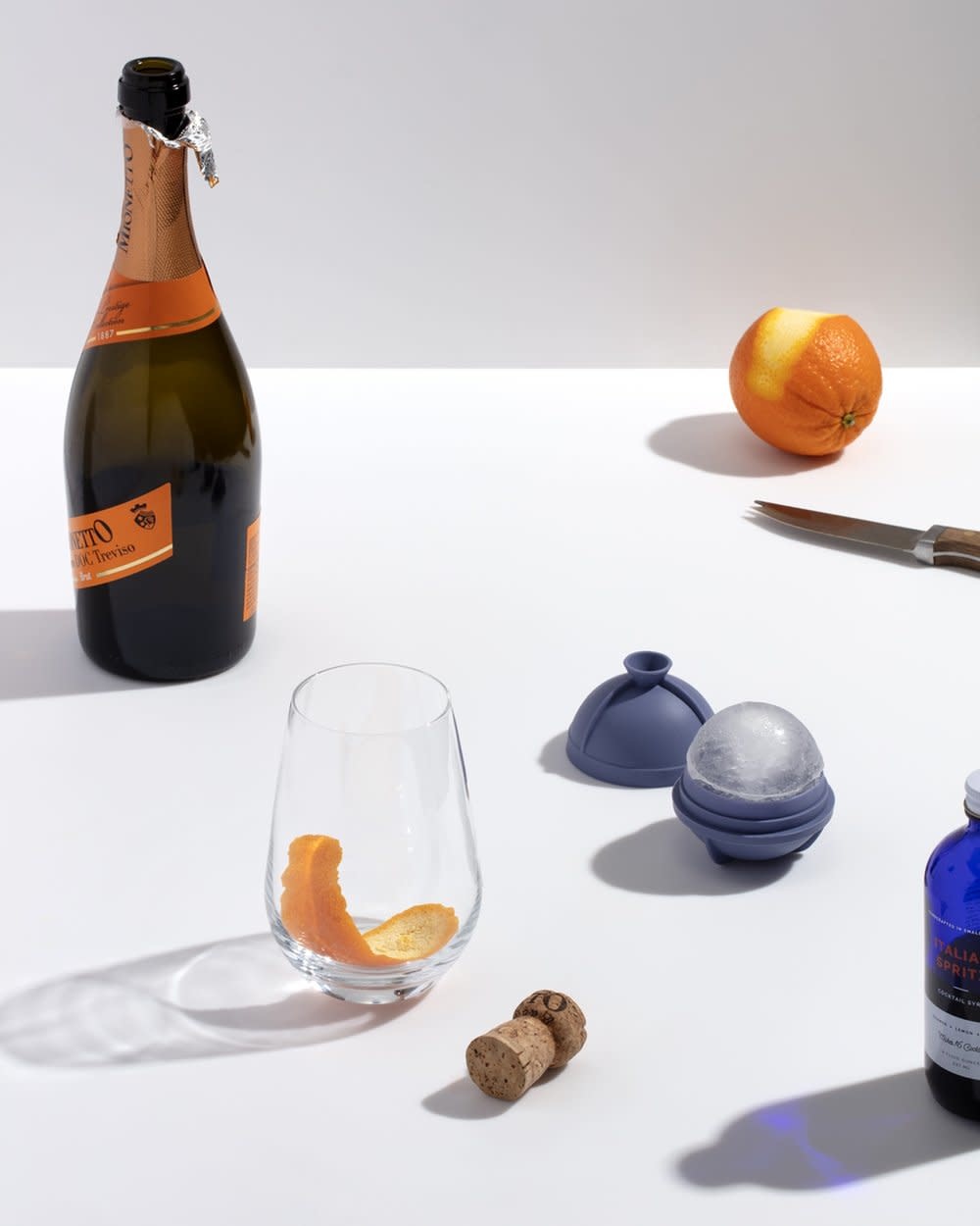 W&P Peak Single Sphere Mold - Charcoal