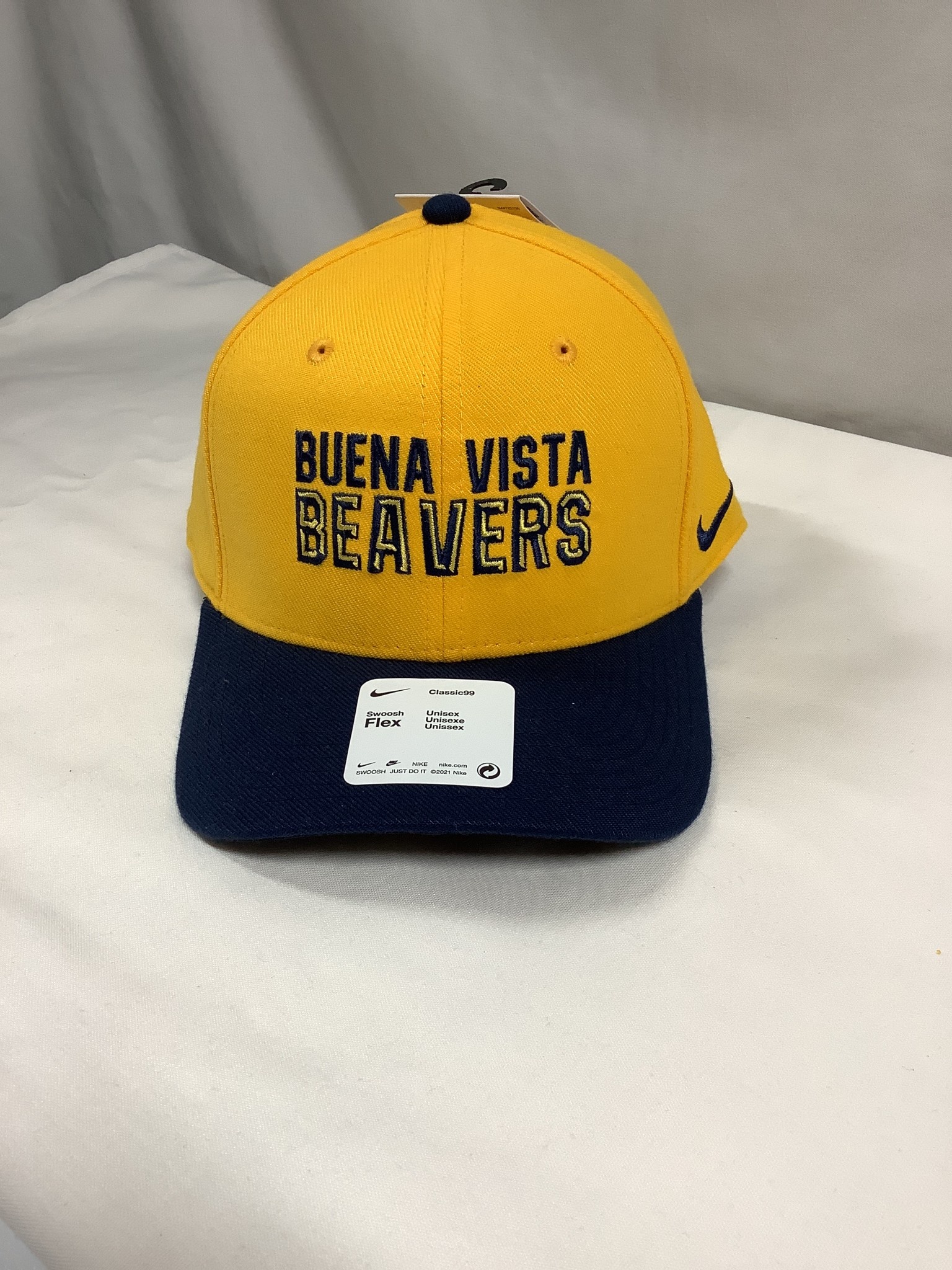 Nike hat gold swoosh hot sale