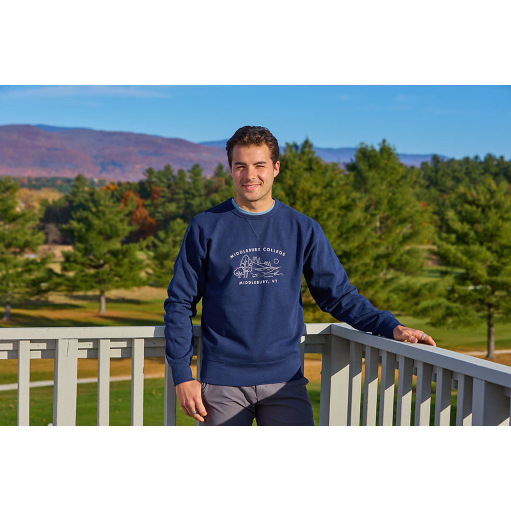USCAPE RENEW NAVY CREWNECK