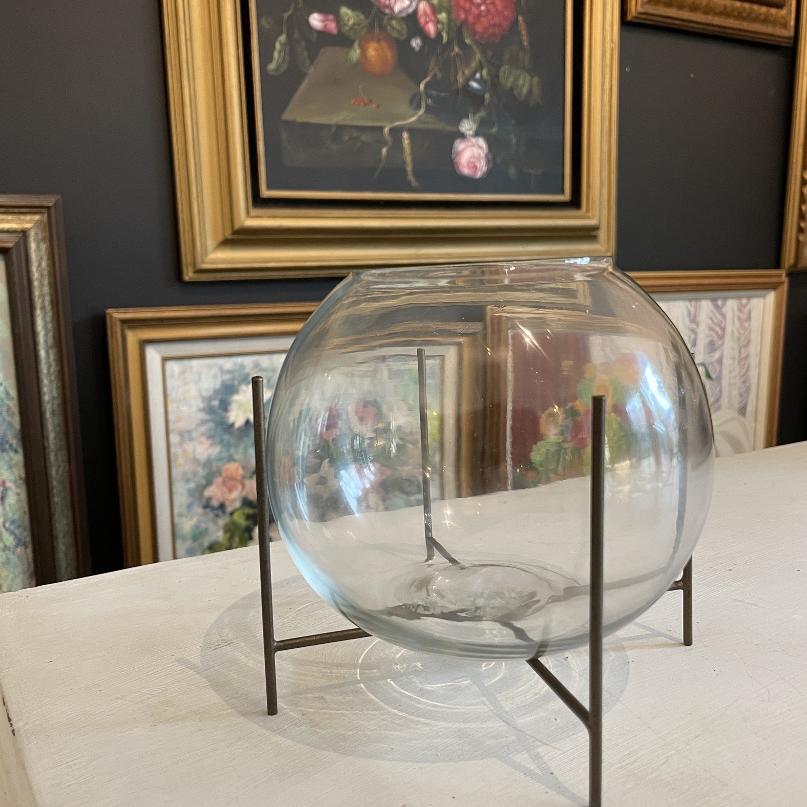 Round Glass Vase Holder