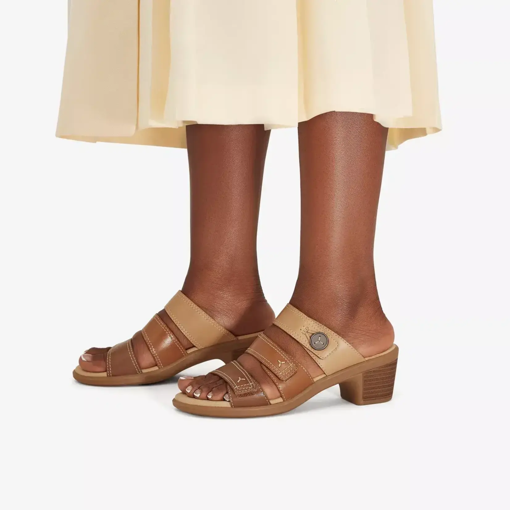 CLARKS CLARKS 3 BAND BLOCK HEEL EMILY2 ADELLA 26181679