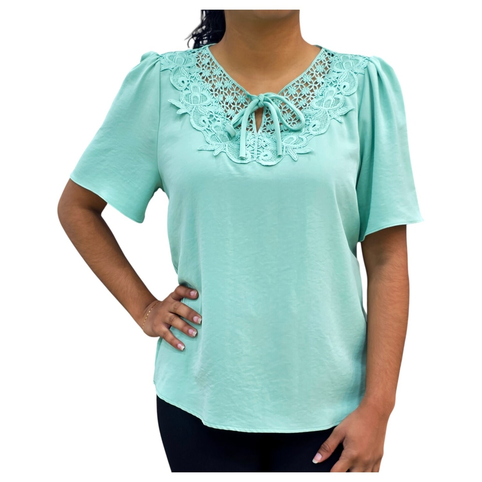 BON AMI BON AMI LACE DETAIL SHORT SLEEVE TOP M8447