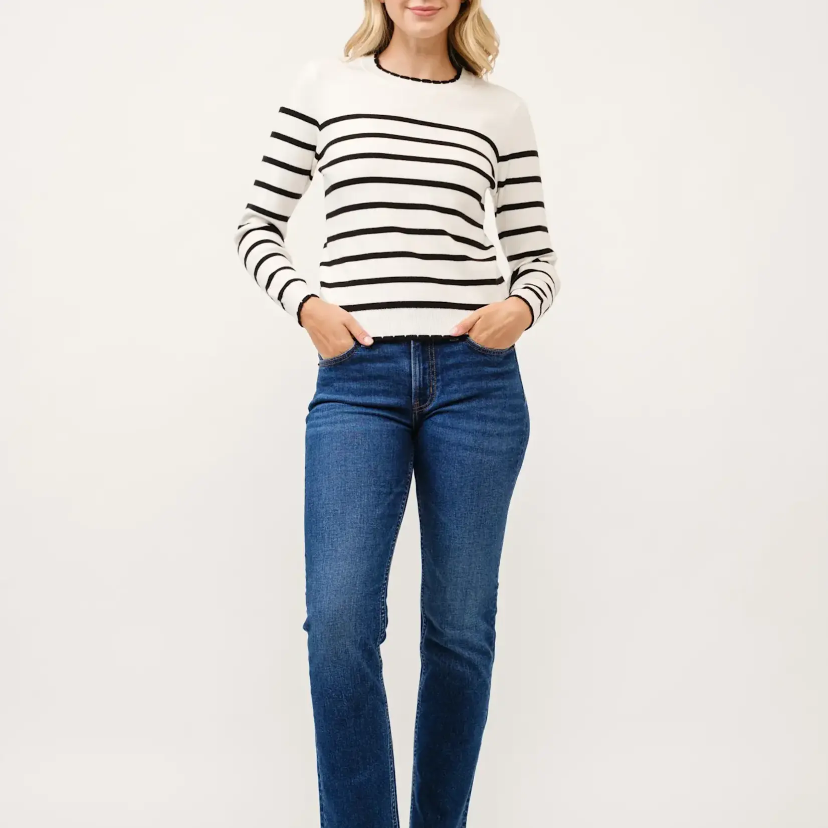 CIELO CIELO STRIPE ROUND NECK PULL OVER SWEATER  SW102