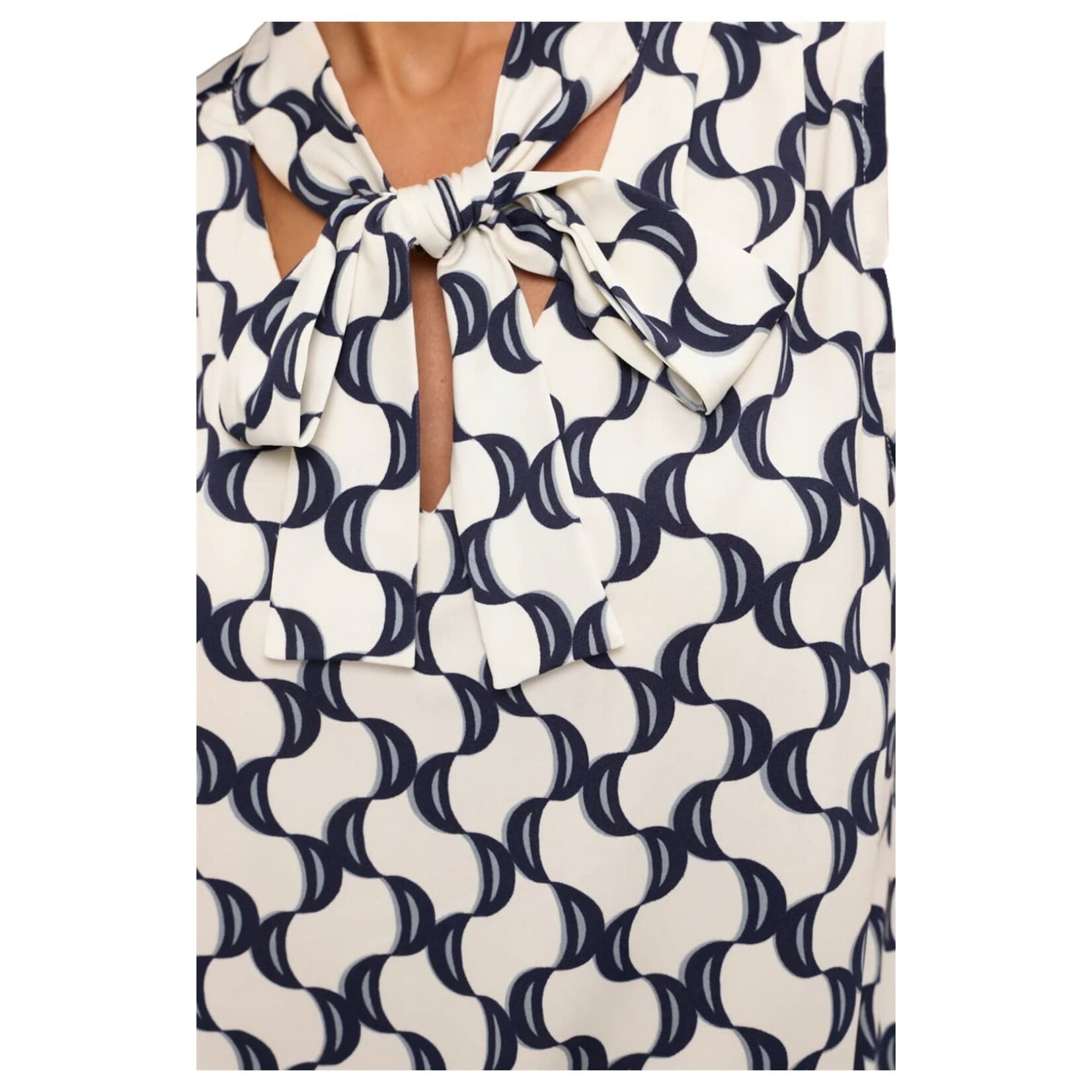 PERSEPTION PERSEPTION SLEEVELESS TIE NECK TOP TP-MS-1998