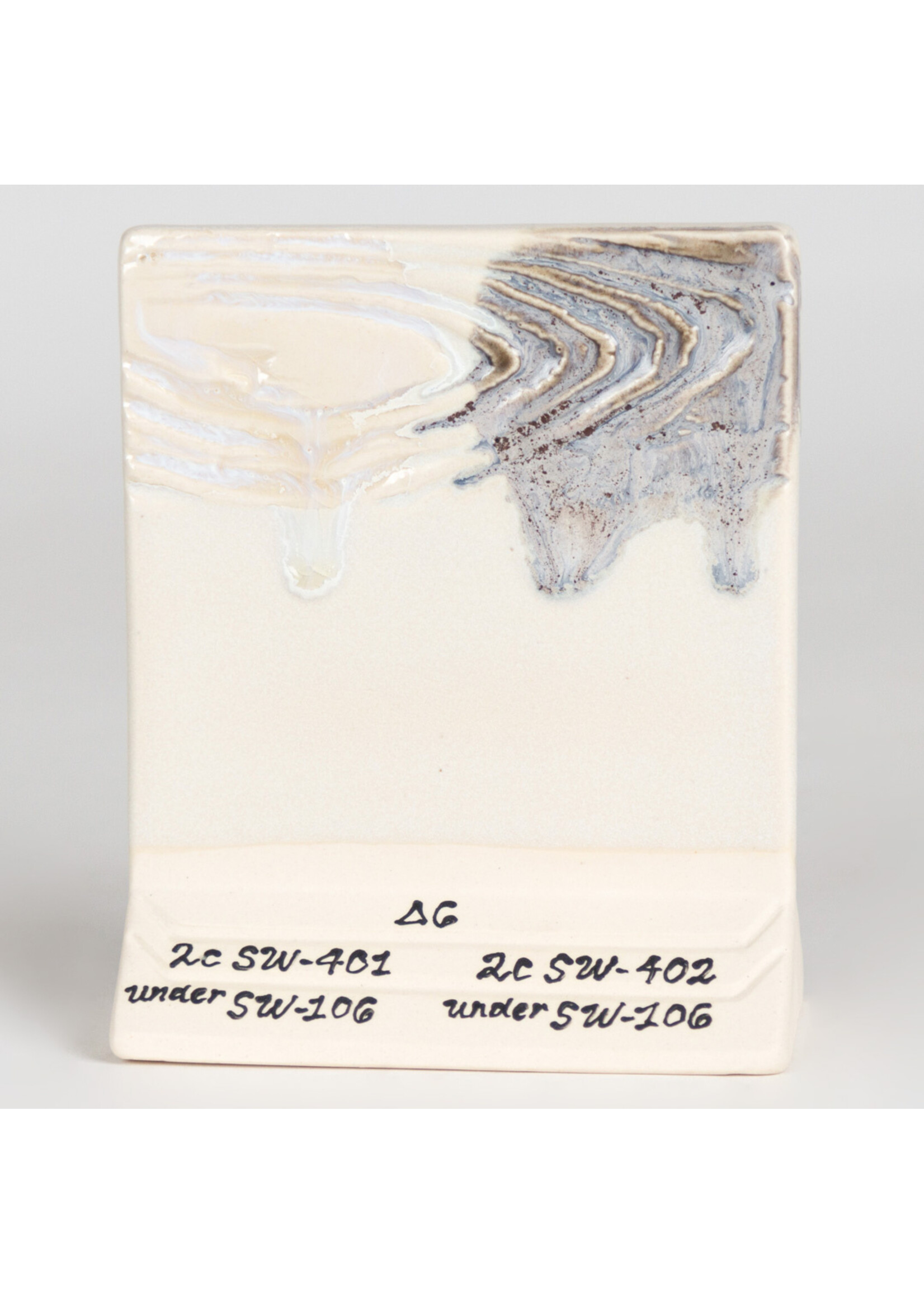 Mayco Coloramics Alabaster SW 106