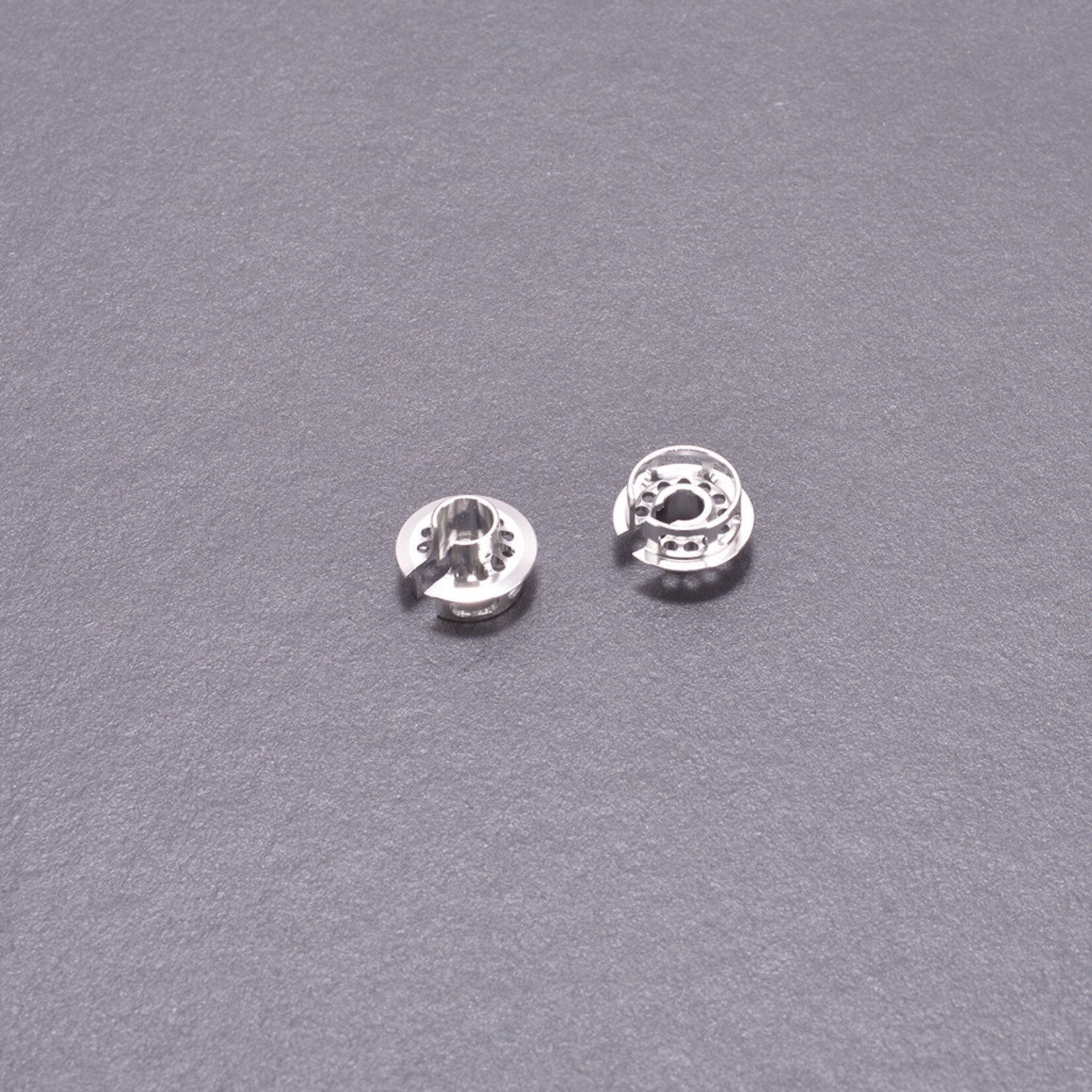 Schumacher Schumacher U4890 Alloy Spring Seat V2 - Off Road - pr