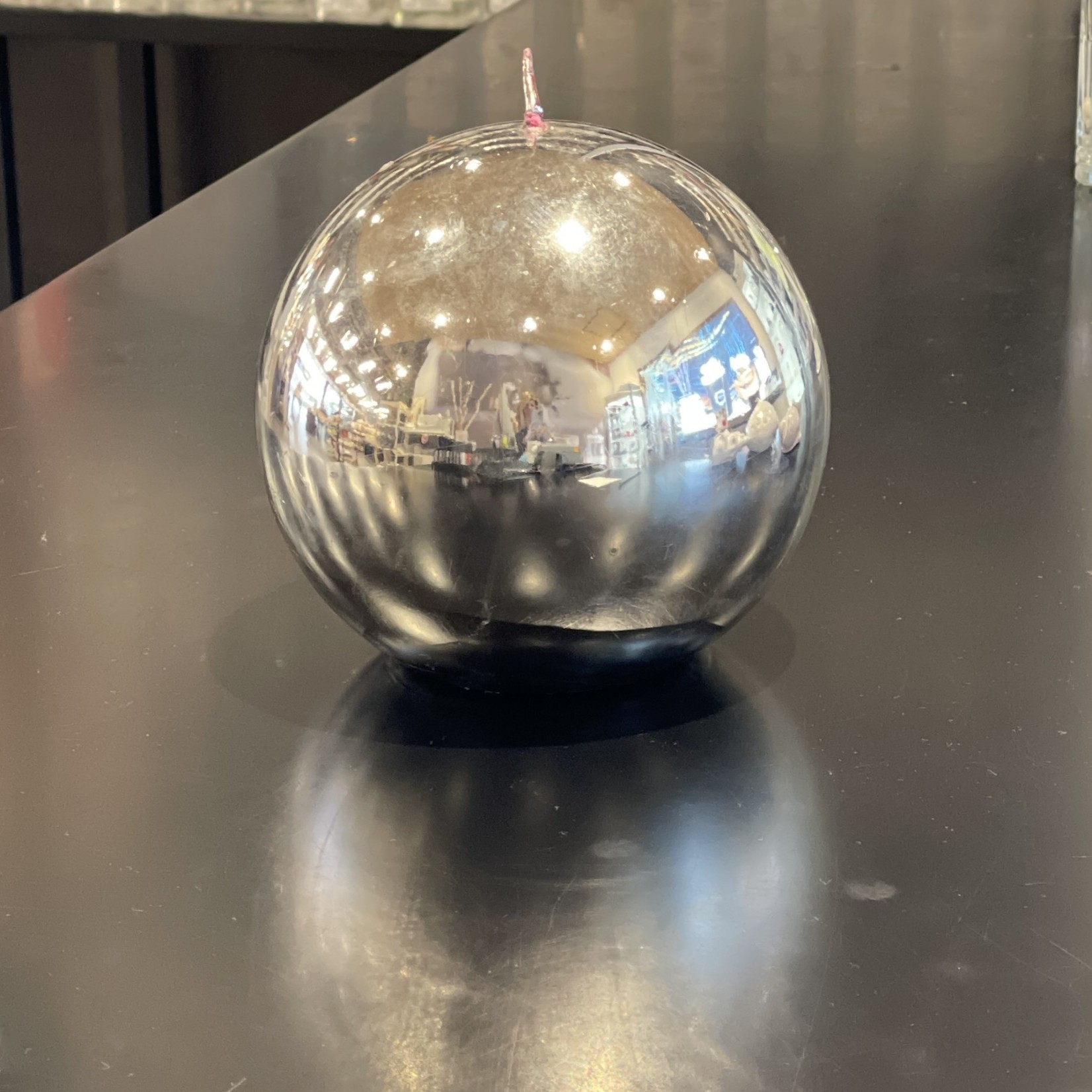 POiNT A LA LiGNE Point A La  Ligne Big Silver Ball Candle