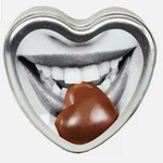 EARTHLY BODY 3 IN 1 HEART EDIBLE CANDLE CHOCOLATE 4.7 OZ
