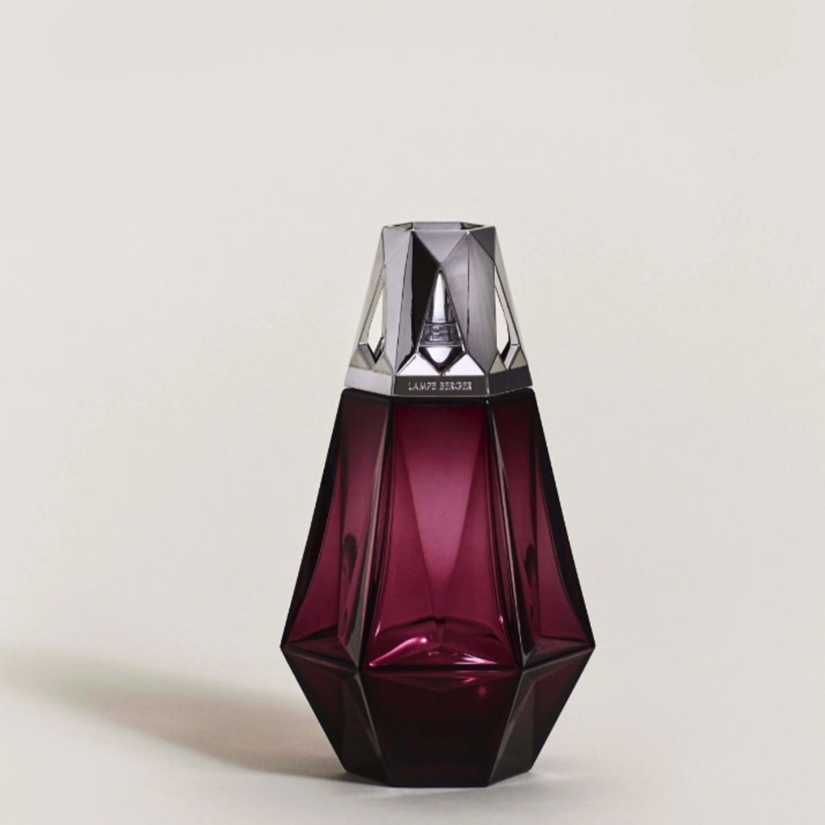 Maison Berger Paris Prisme Garnet Home Fragrance Lamp Gift Set with Wilderness