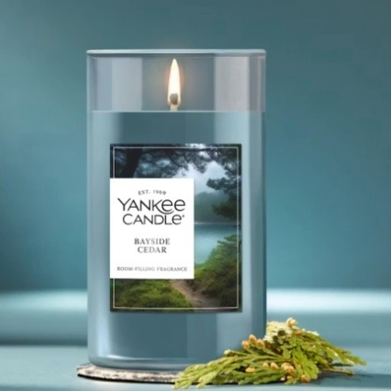 Yankee Candles Bayside Cedar