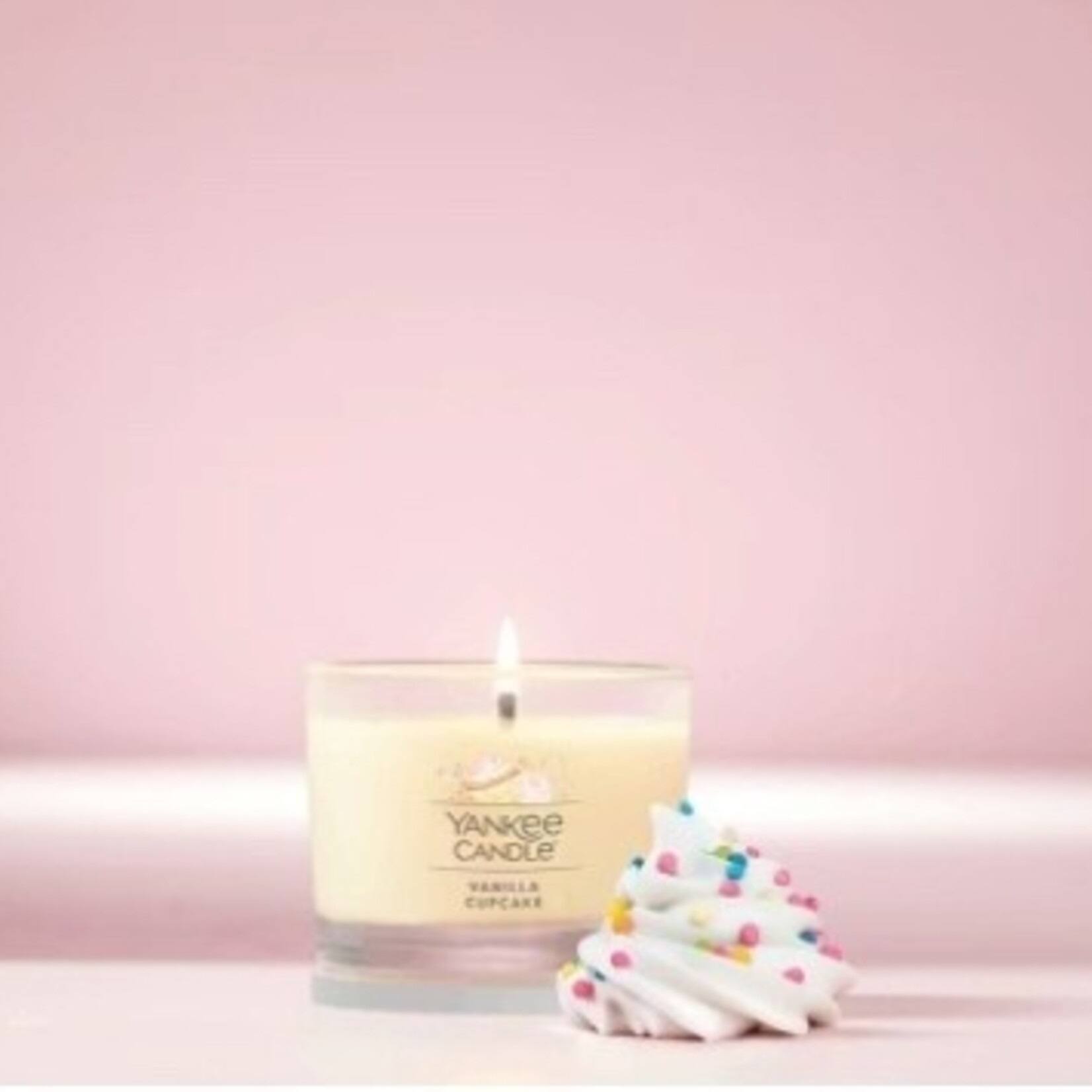 Yankee Candles Vanilla Cupcake