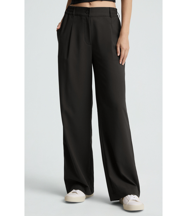 Status Trousers- Black