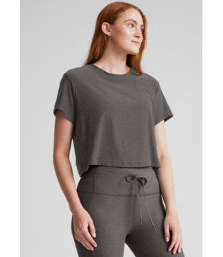 Beyond Yoga Featherweight Supreme Cropped Tee- True Gray Heather