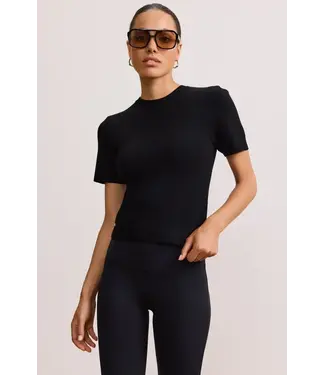 Lune Active Olly Regular Shortsleeve Tee- Black