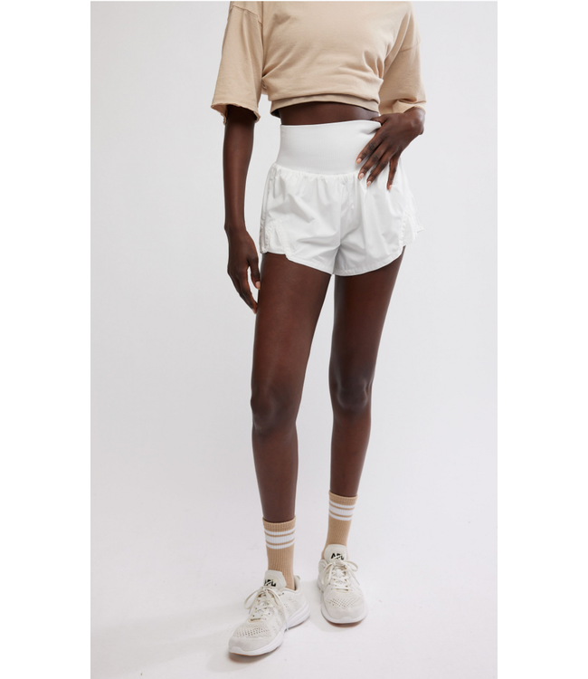 Carpe Diem Short- White