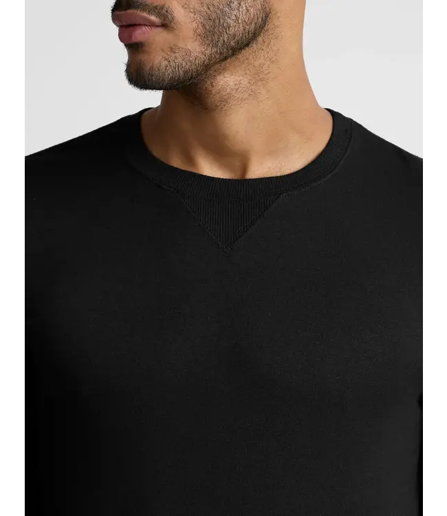 Always Beyond Pullover Crew- Black